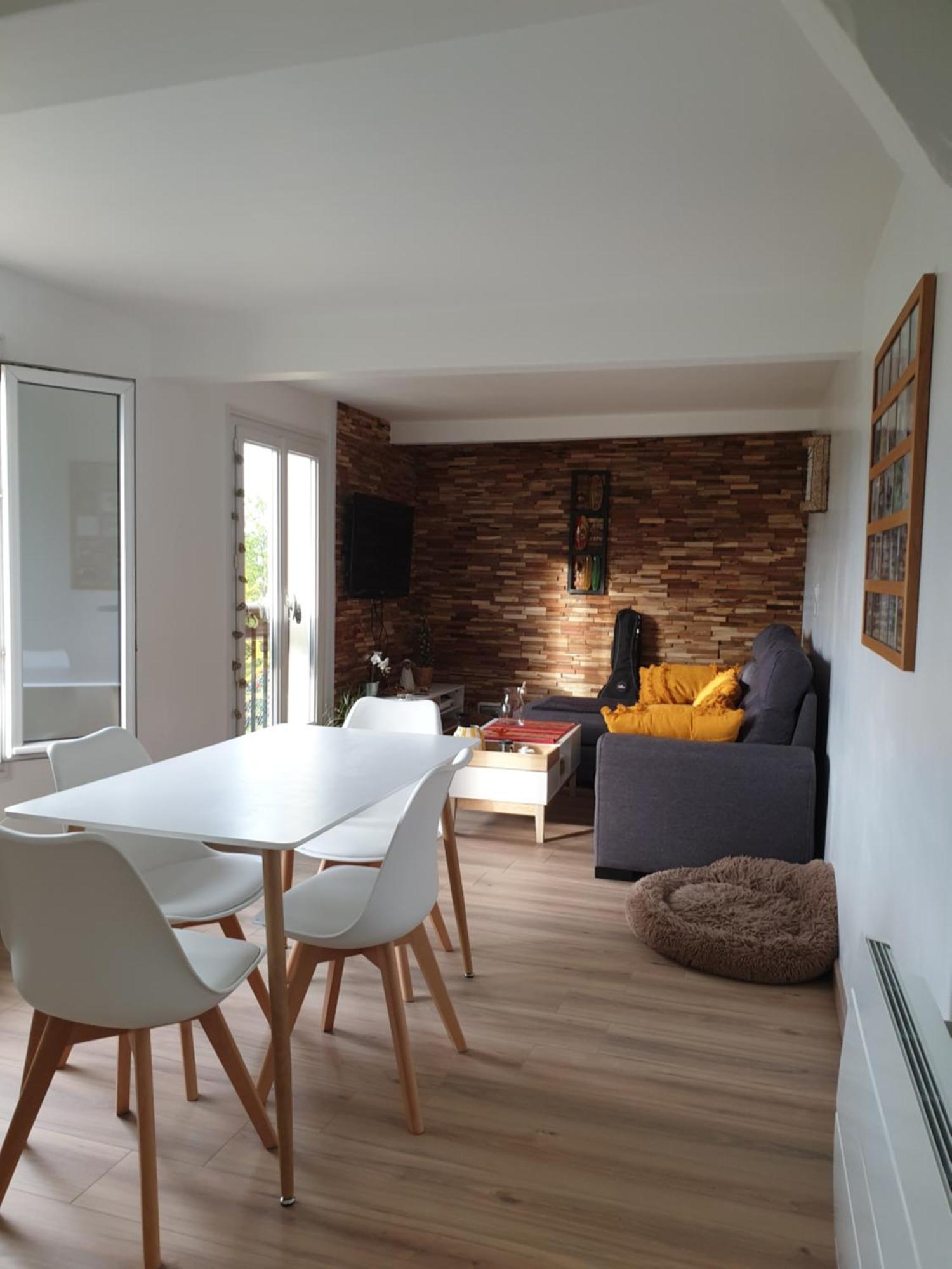 Chambre Privee Dans Petite Maison Typique Montivilliers Luaran gambar